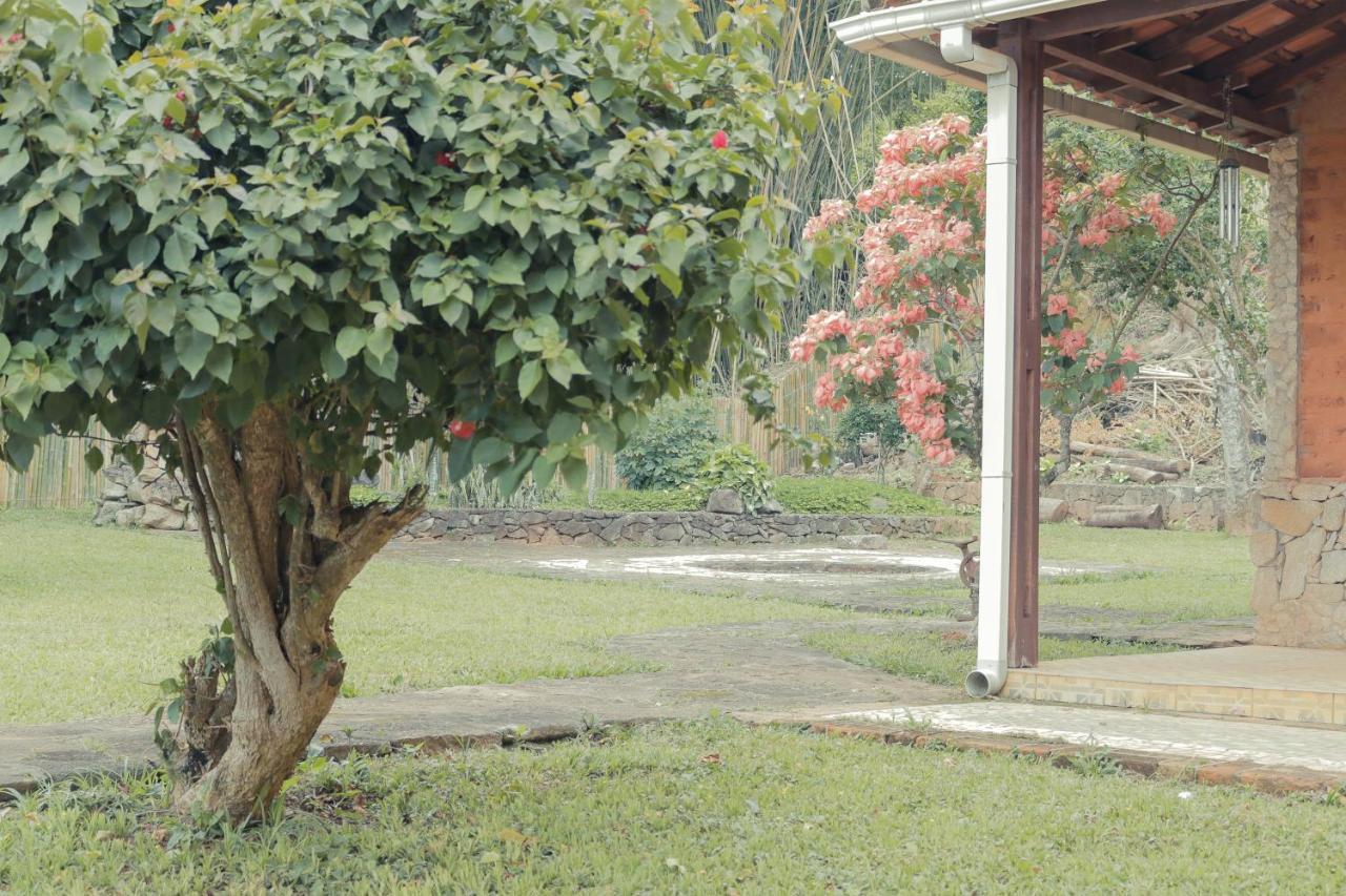 Em Tiradentes, Minas Gerais, Casa Tipica E Espacosa Em Terreno Arborizado Экстерьер фото